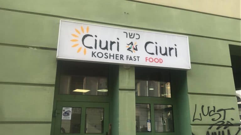 חו"ל מהודר-מסעדה כשרה למהדרין חדשה נפתחה בקרקוב