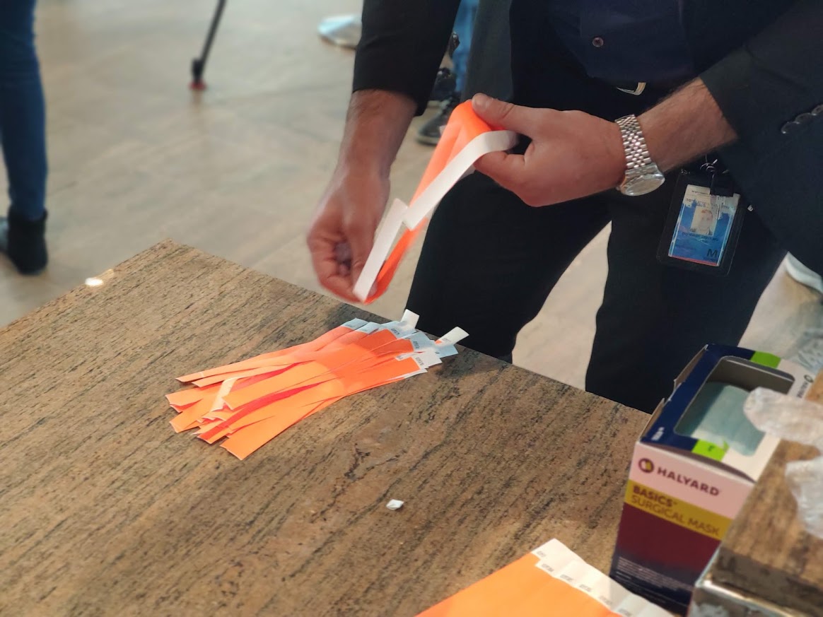 צמיד כתום. נתב"ג שאחרי הקורונה